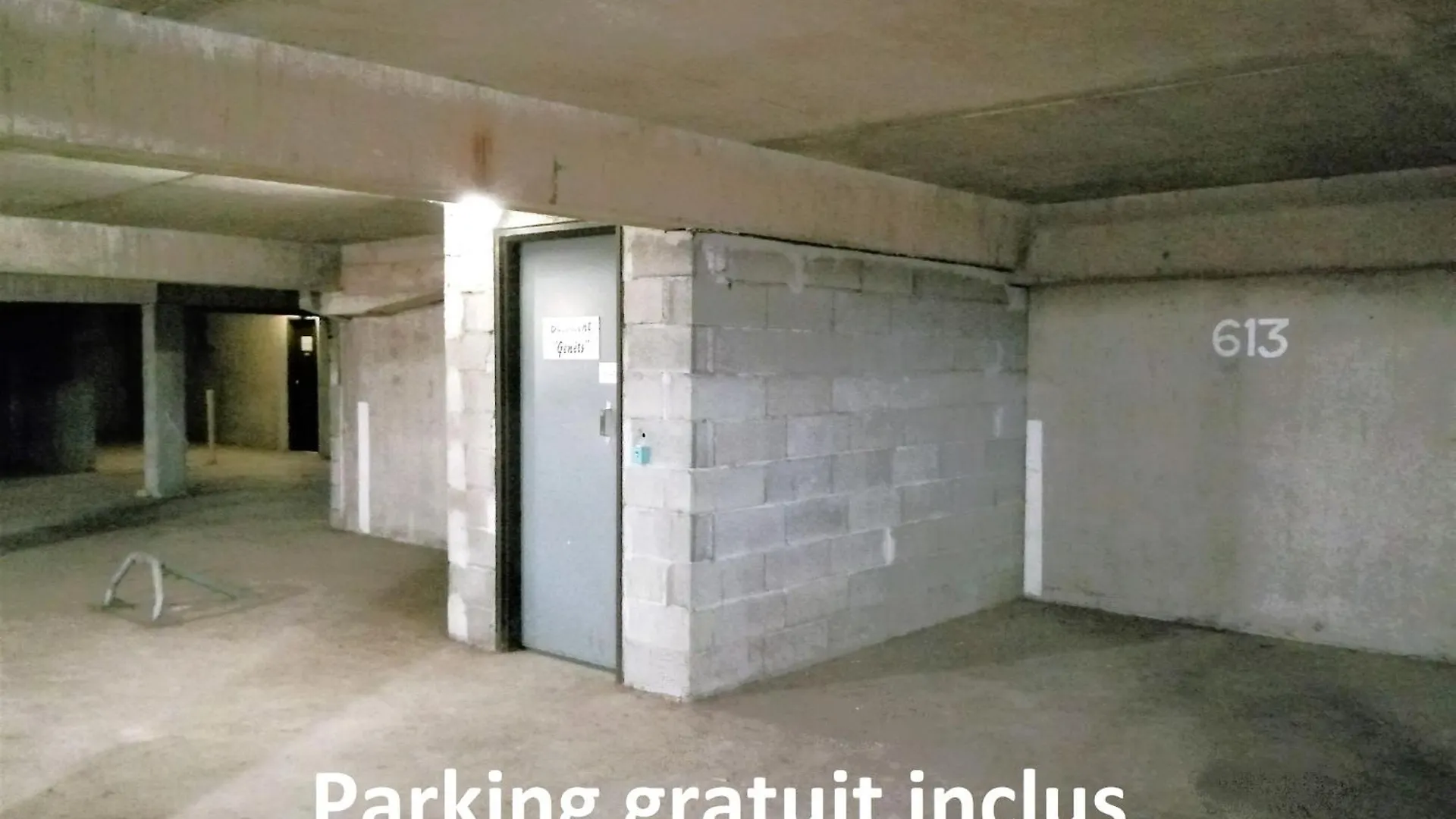 Charmant T2, Hypercentre, Calme, Terrasse, Parking Bagnères-de-Luchon Lägenhet