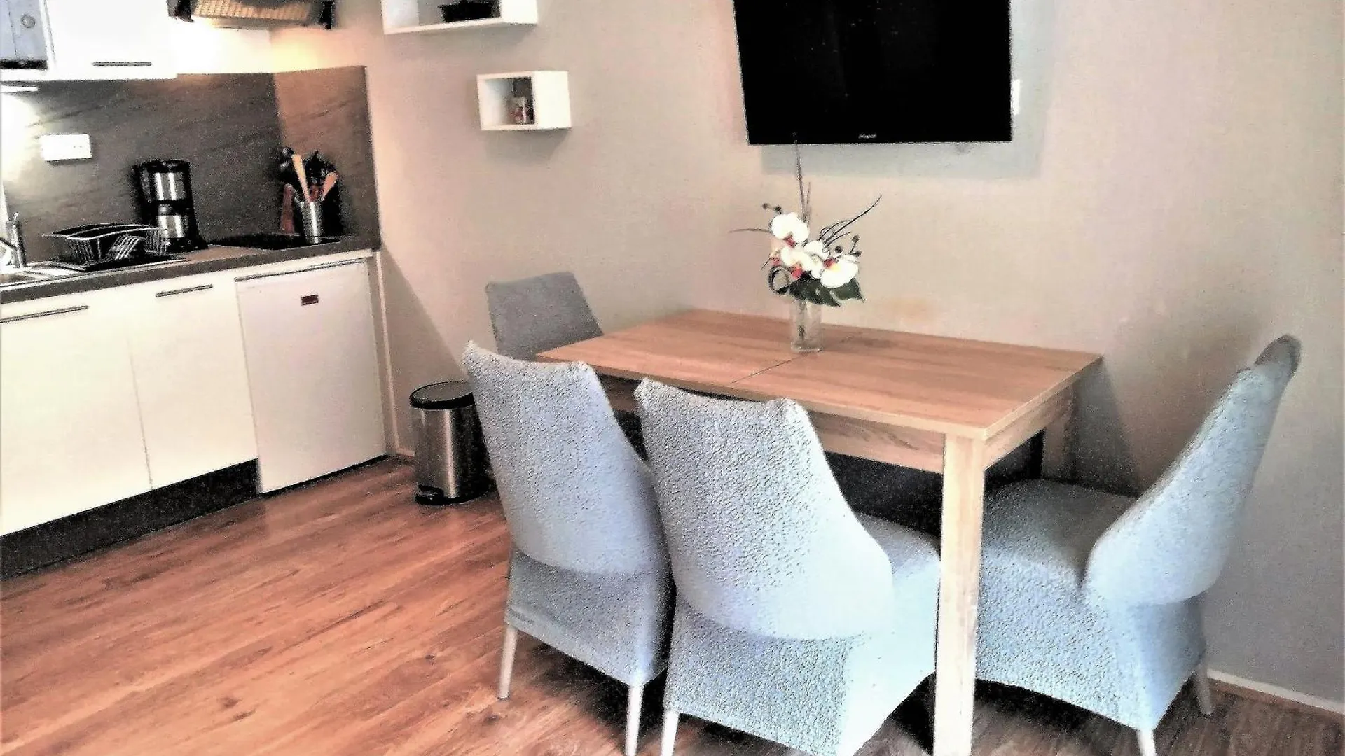 Charmant T2, Hypercentre, Calme, Terrasse, Parking Bagnères-de-Luchon